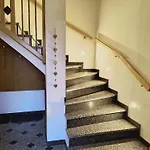 Fuchs Apartment *