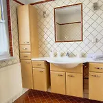 Fuchs Apartment *